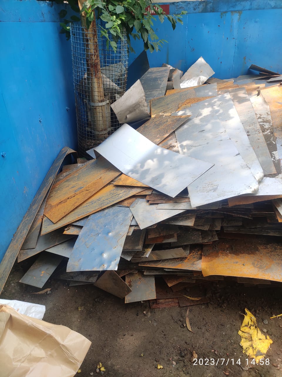 Disposal of Metal Sheet lying at Gurgaon with quantity 11602 kg.